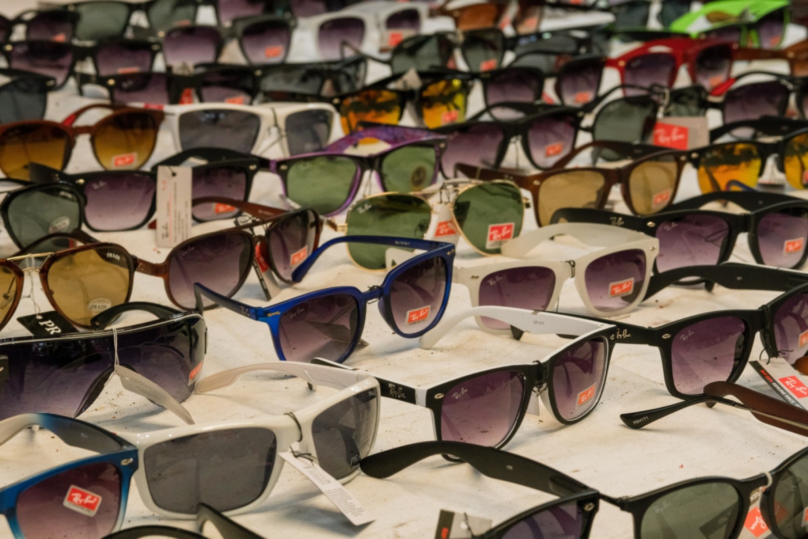 Výhody, ktoré prinášajú so sebou slnečné okuliare
